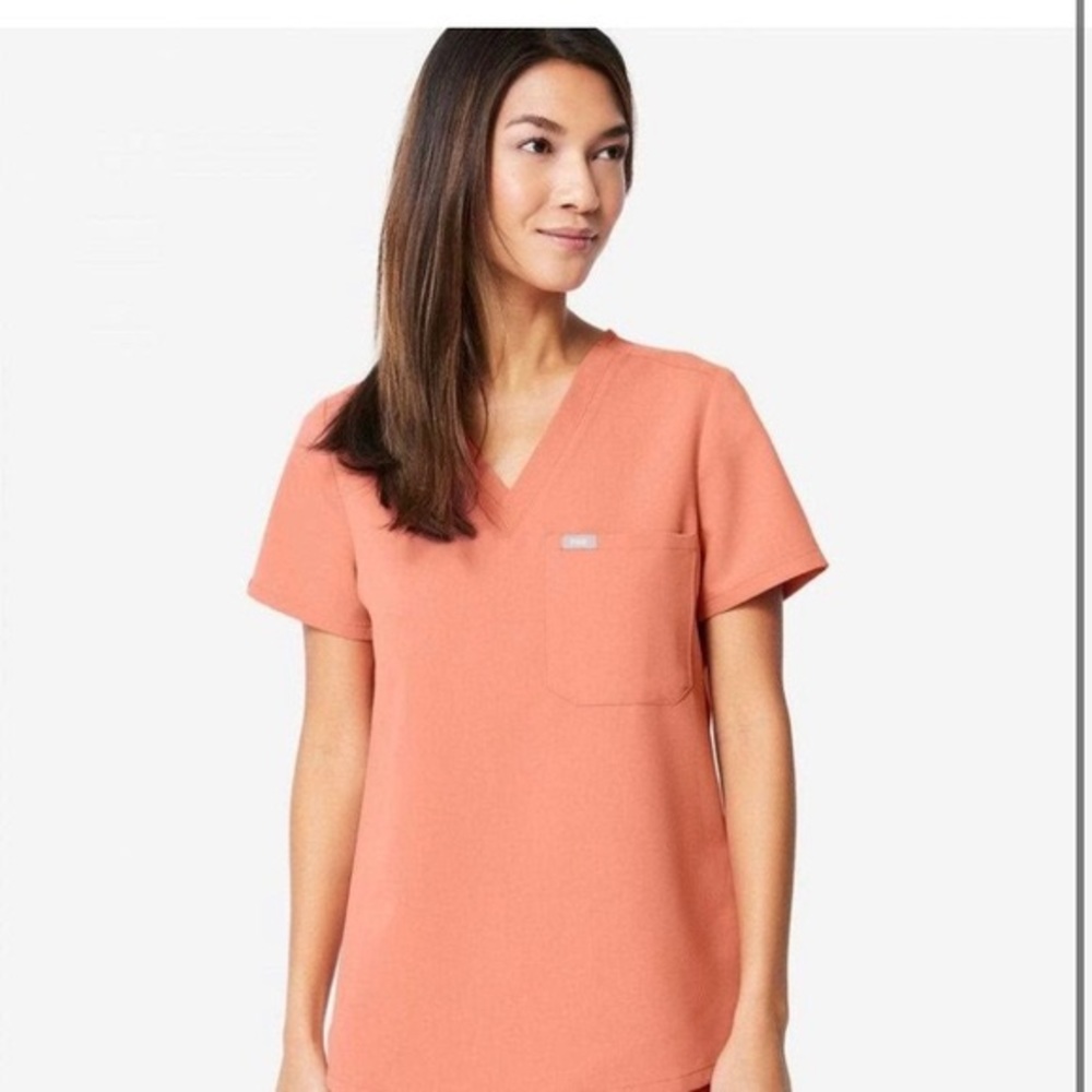 Figs coral catarina top